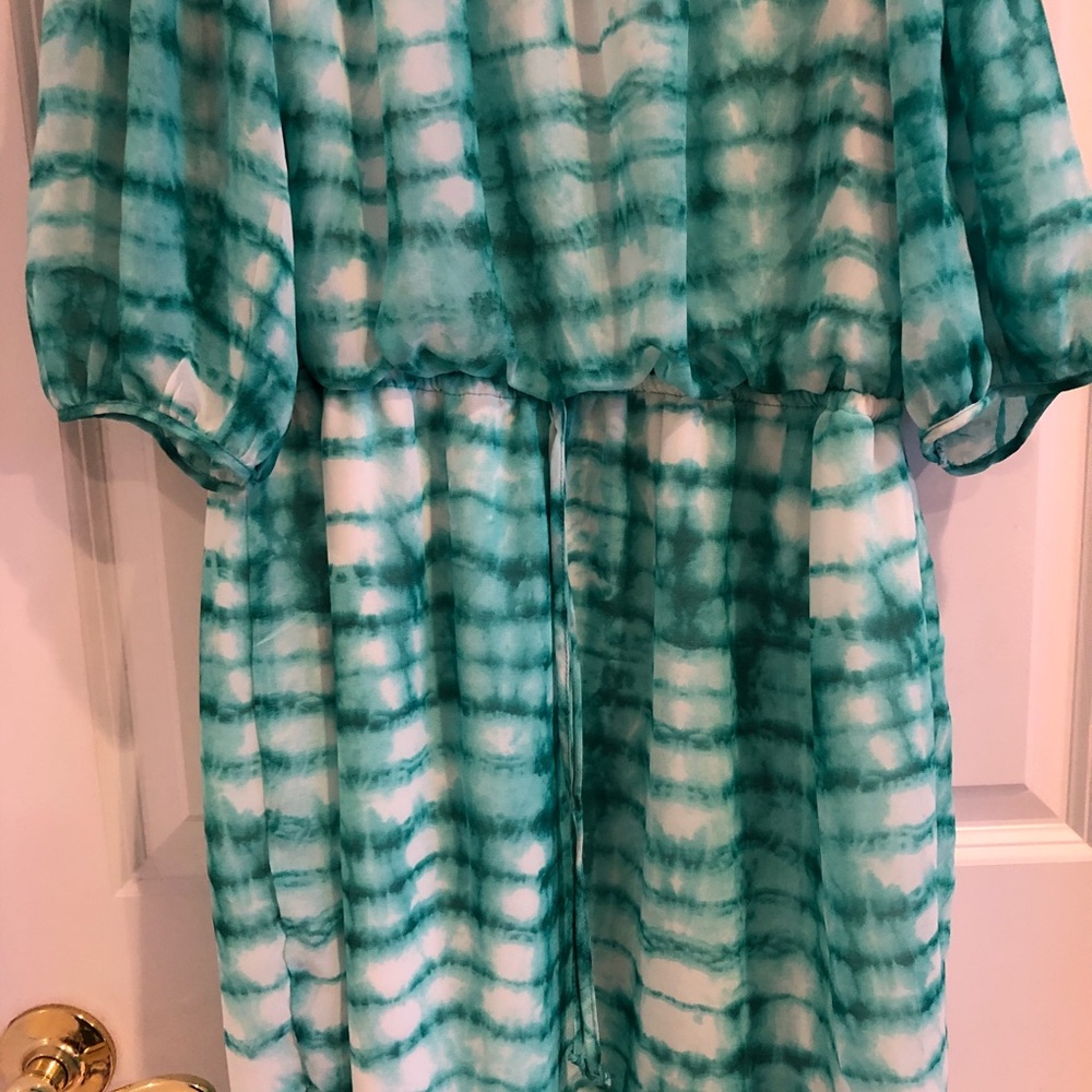 Dress - Picture 6 of 6